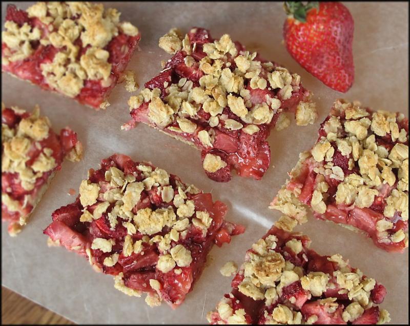 Strawberry oatmeal bars. JACK CLEMONS PHOTO